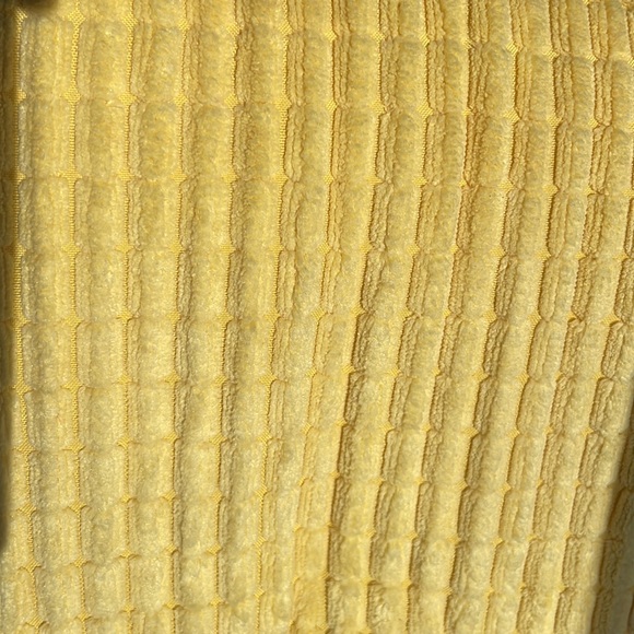 NWT set of 2 Deconovo yellow Plush Corduroy Pillow Covers 16” x 16” - Picture 7 of 8